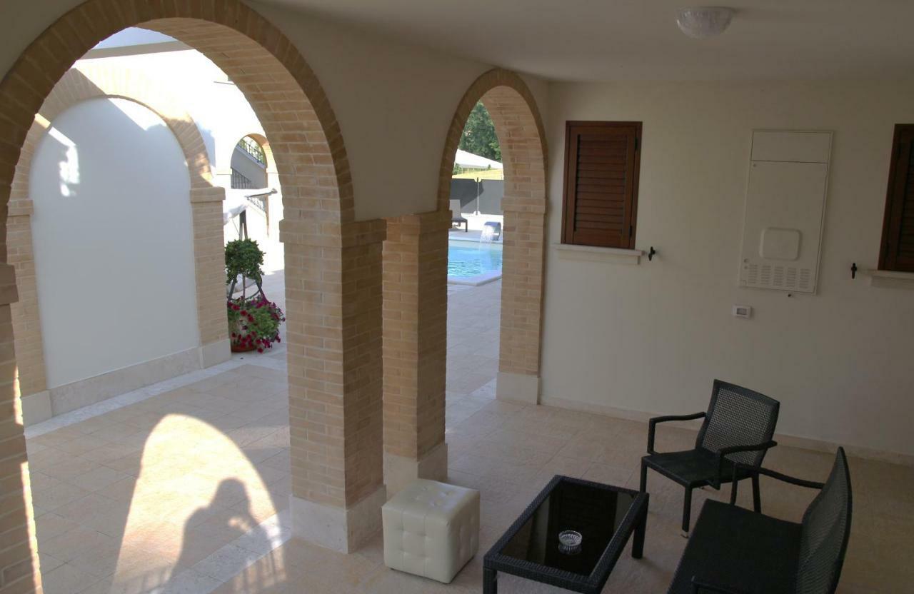Residence Stella Del Gran Sasso Colledara Exterior photo