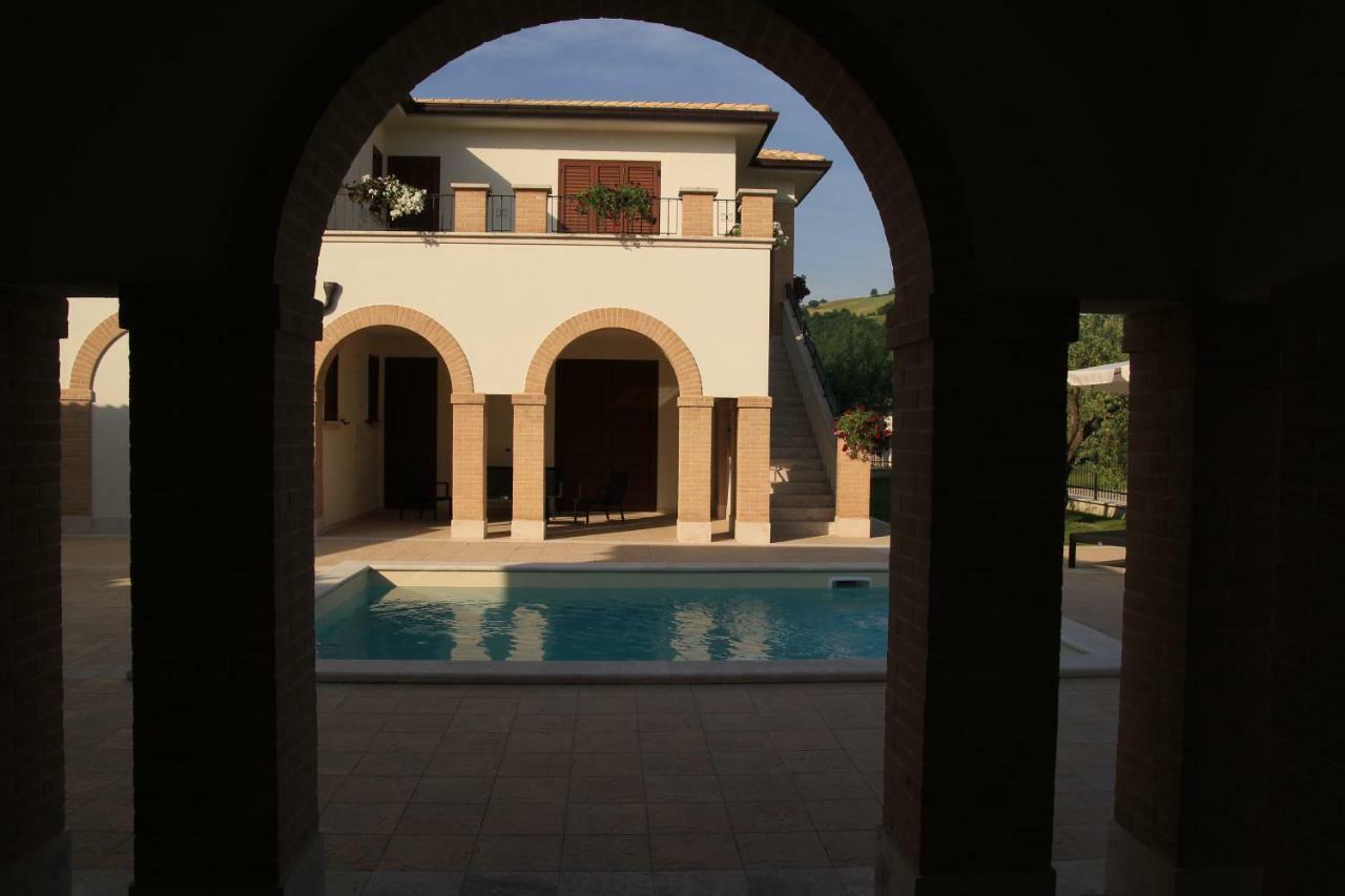 Residence Stella Del Gran Sasso Colledara Exterior photo